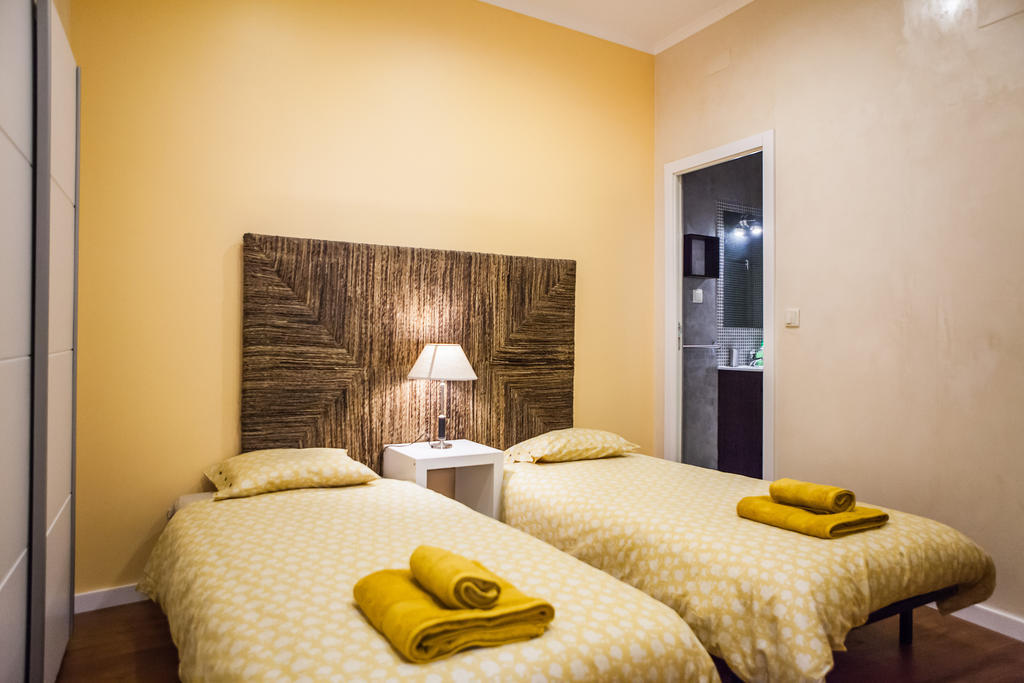 Ferienwohnung Rossio Convento Da Encarnacao Lissabon Zimmer foto